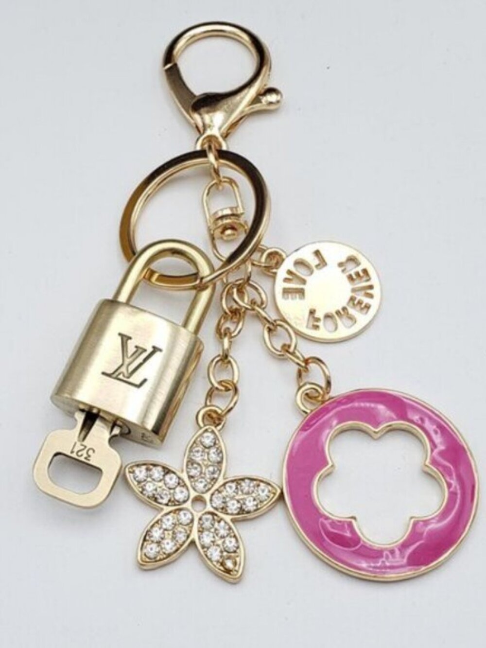 Authentic Louis Vuitton Gold Lock 🔒 Keychain Bag Unbranded Flower Charm LV - Picture 4 of 9